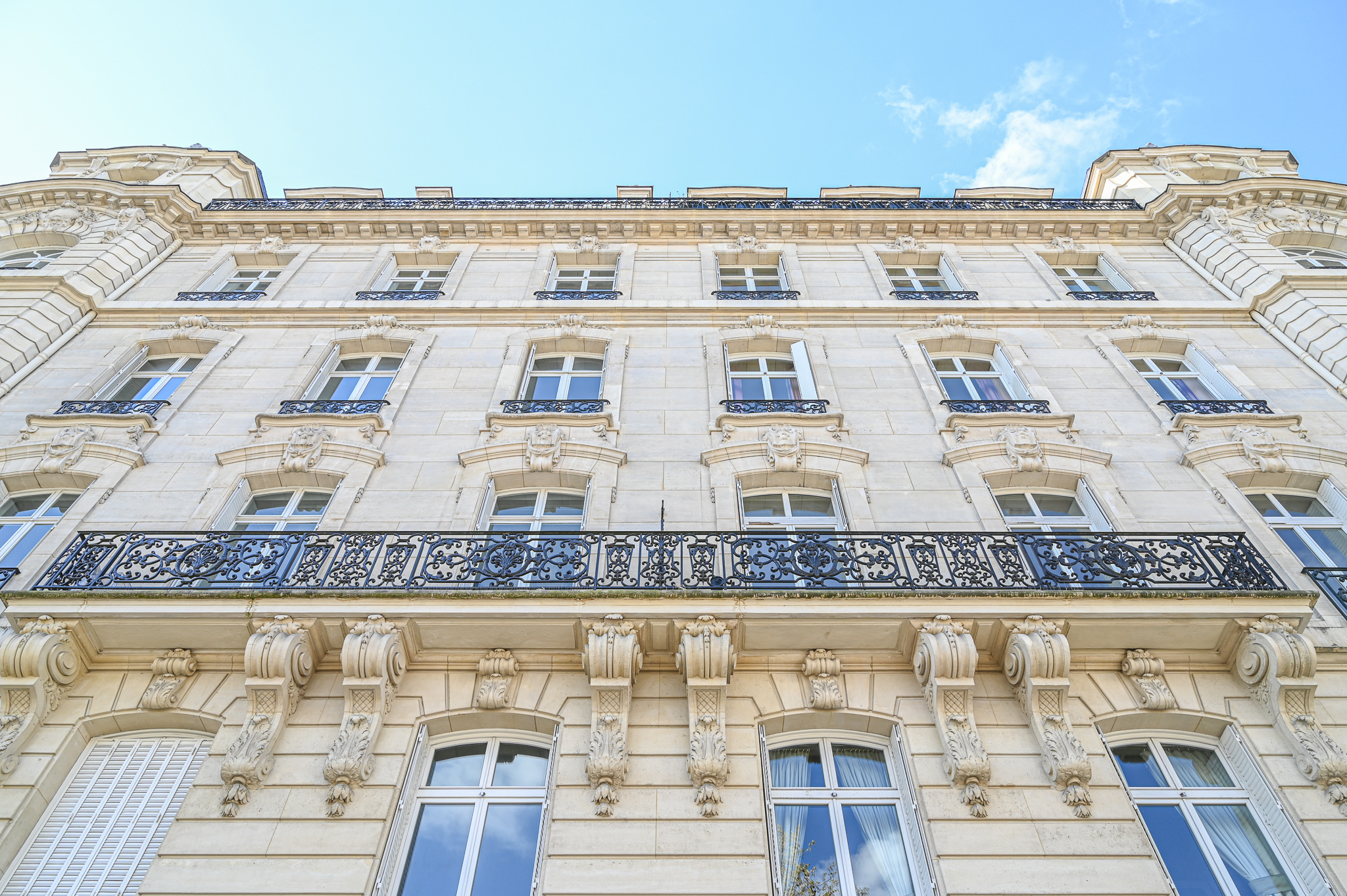 61 Avenue Charles de Gaulle 92200 Neuilly-sur-Seine – groupecz.fr